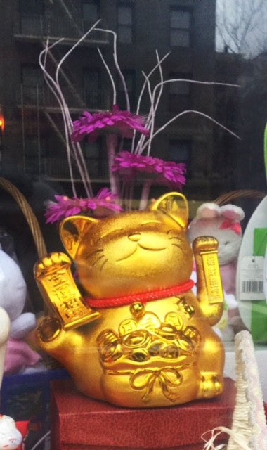 Oyster Paintings and Lucky Cats